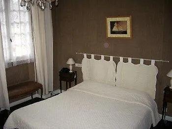 Logis La Thomasse מלון 3*
