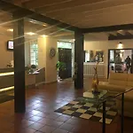 托马瑟之家酒店 欧里亚克