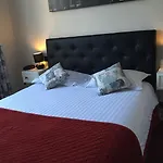 托马瑟之家酒店 3* 欧里亚克