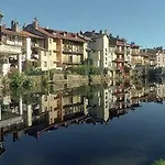 Logis La Thomasse Hotel