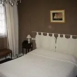 Logis La Thomasse Hotel 3*