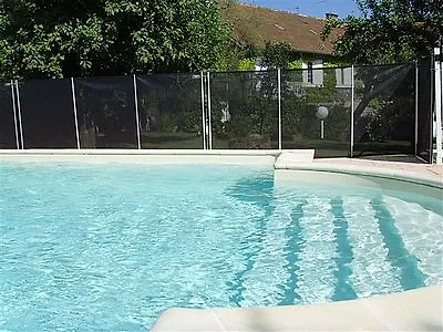 Logis La Thomasse Hotel