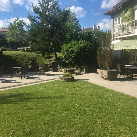 Logis La Thomasse オーリヤック