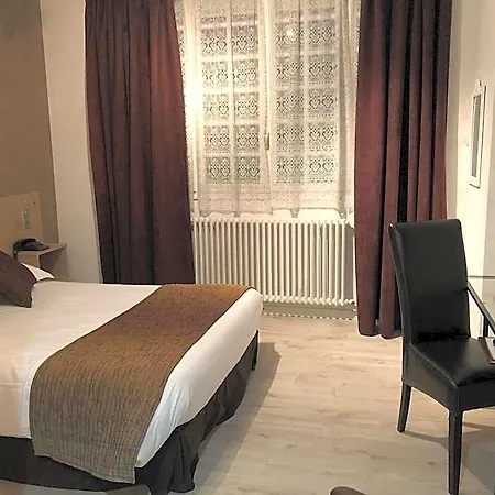 Hotel Logis La Thomasse Aurillac