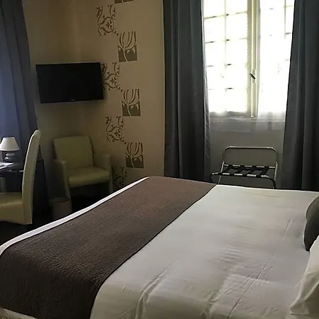 Hotel Logis La Thomasse 3*