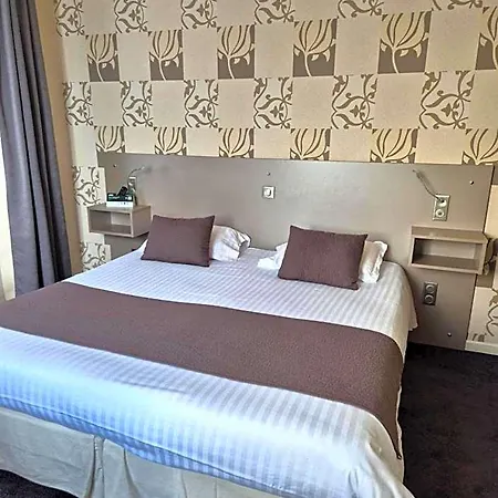 Logis La Thomasse Hotel