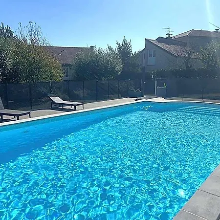 Hotel Logis La Thomasse