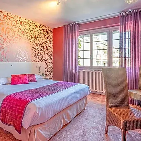Hotel Logis La Thomasse Aurillac