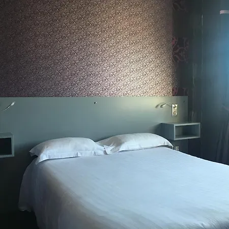 ホテル Logis La Thomasse