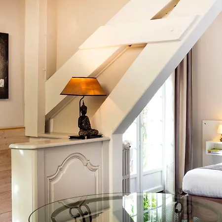 Logis La Thomasse ホテル オーリヤック