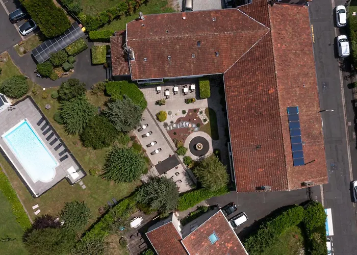 Logis La Thomasse Орийак